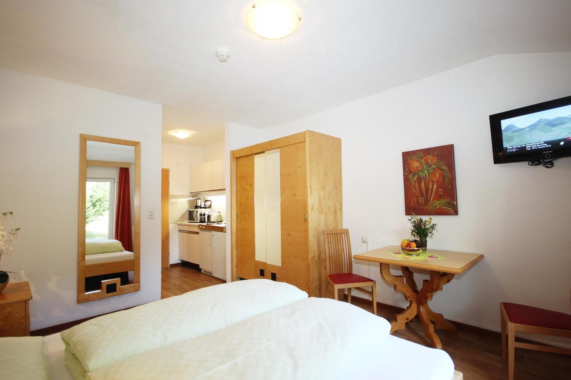 Appartements Fliana Mathon/אישגל מראה חיצוני תמונה