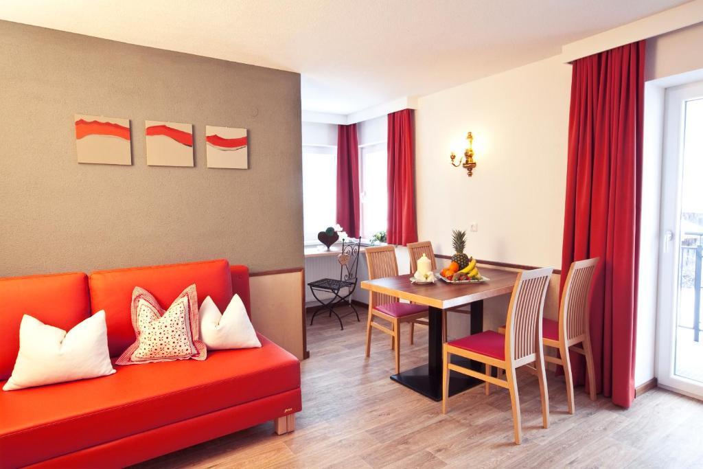 Appartements Fliana Mathon/אישגל מראה חיצוני תמונה