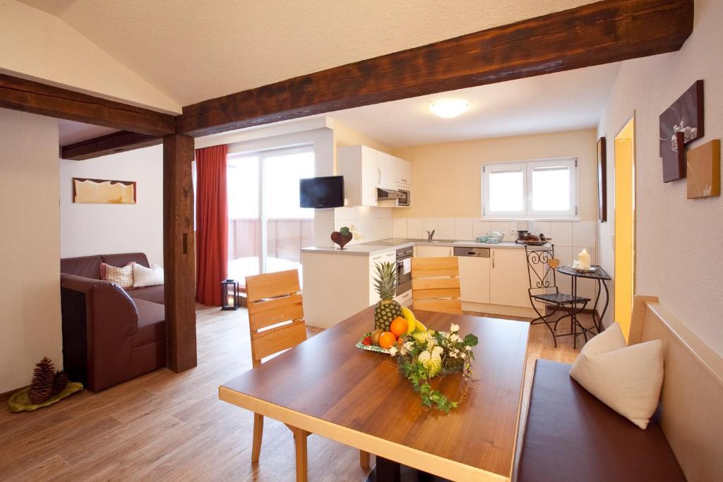 Appartements Fliana Mathon/אישגל מראה חיצוני תמונה