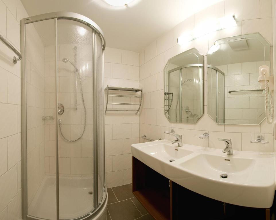 Appartements Fliana Mathon/אישגל מראה חיצוני תמונה